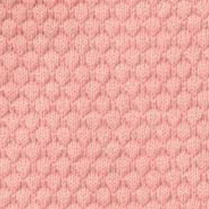 Nahaufnahme der disana Wabenstrick-Struktur in Softpink für den Wabenstrick-Pullover & die Wabenstrick-Jacke